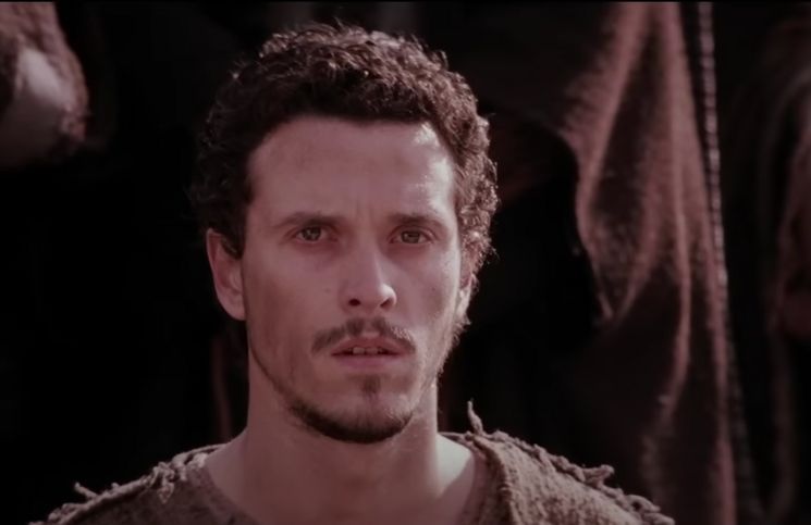 Actor que interpretó a San Juan en la Pasión de Cristo fallece en vísperas de Semana Santa