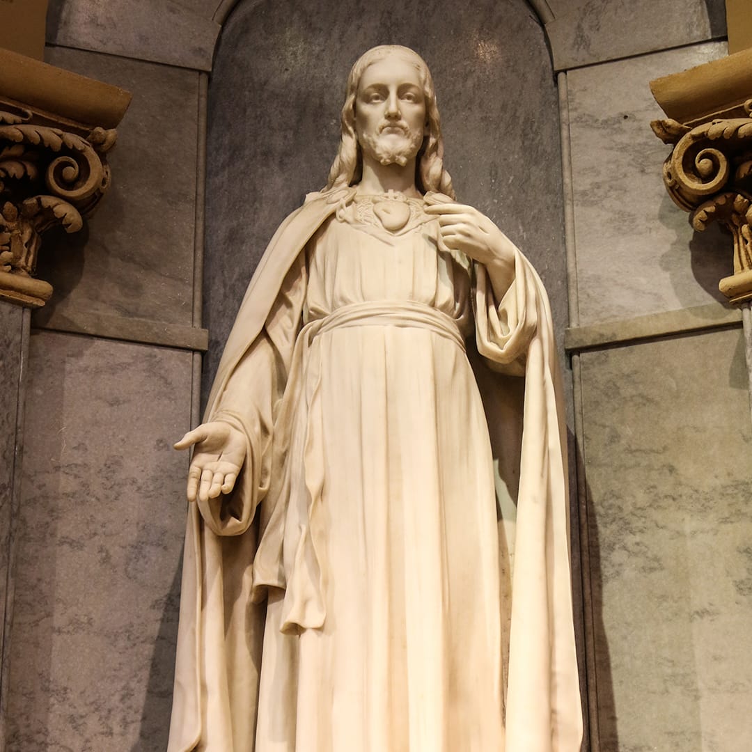 Consagra tu familia al Sagrado Corazón de Jesús con esta oración