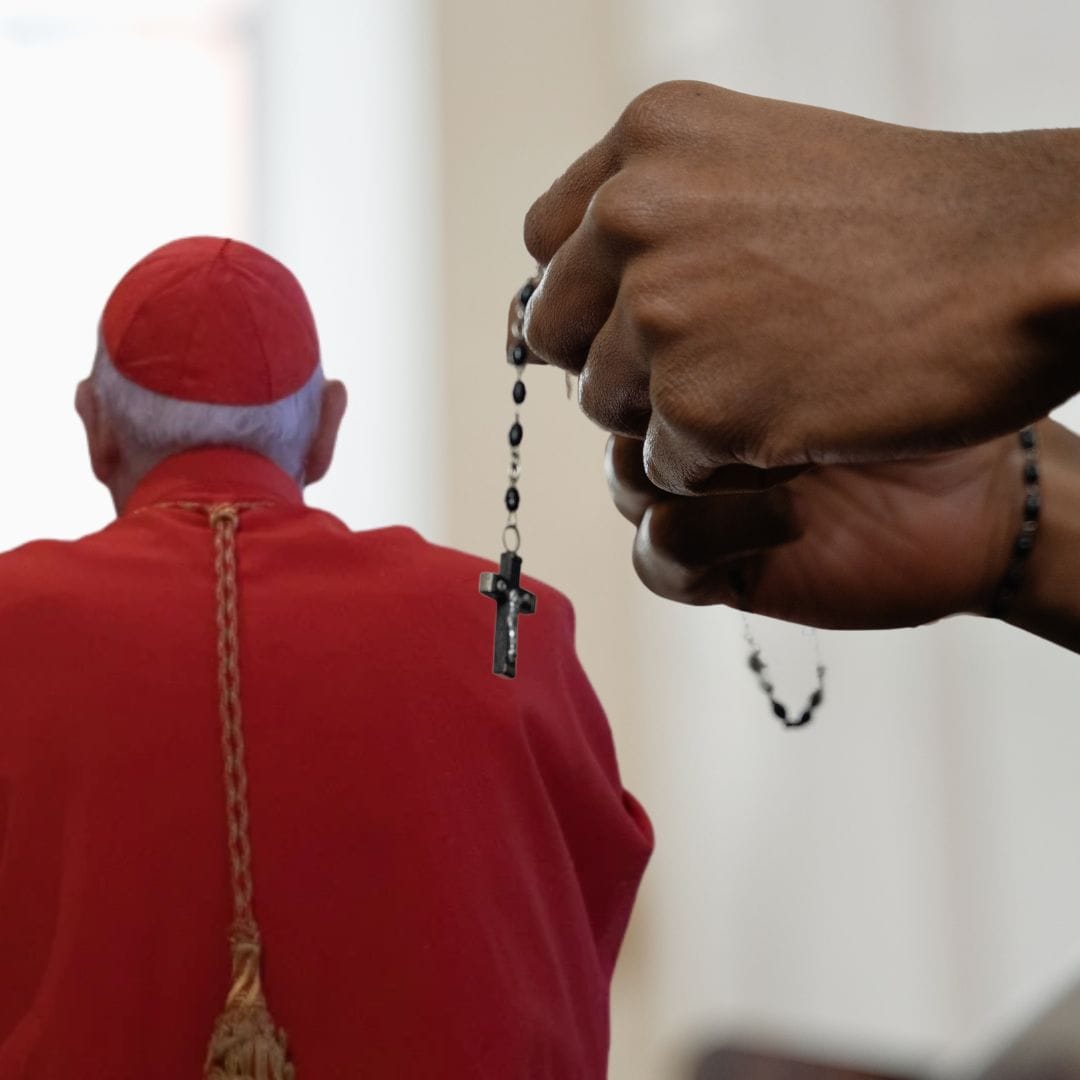 Lanzan cadena mundial para rezar el Rosario por el cónclave