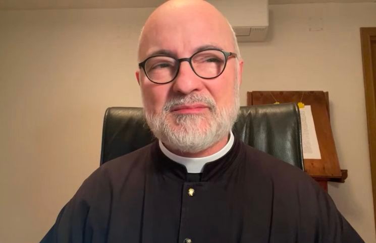 Padre Fortea alerta sobre el peligro que vivirán los católicos en el siglo XXI
