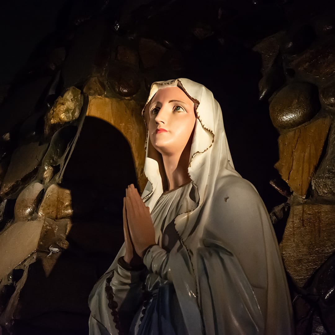 Conságrate a la Virgen de Lourdes con esta oración