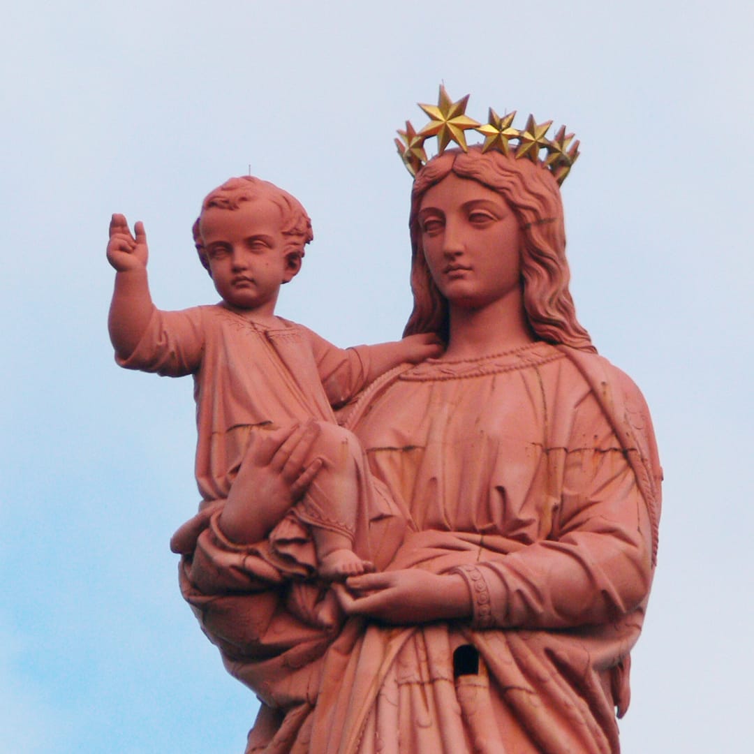 Imagen Mariana, Notre Dame de Francia, Virgen de Francia, estatua de la virgen María