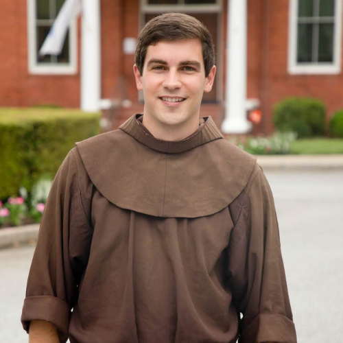 jovenes católicos, catolicismo, sacerdote catolico