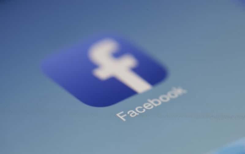 Facebook explica oficialmente por qué cerró decenas de Páginas Católicas