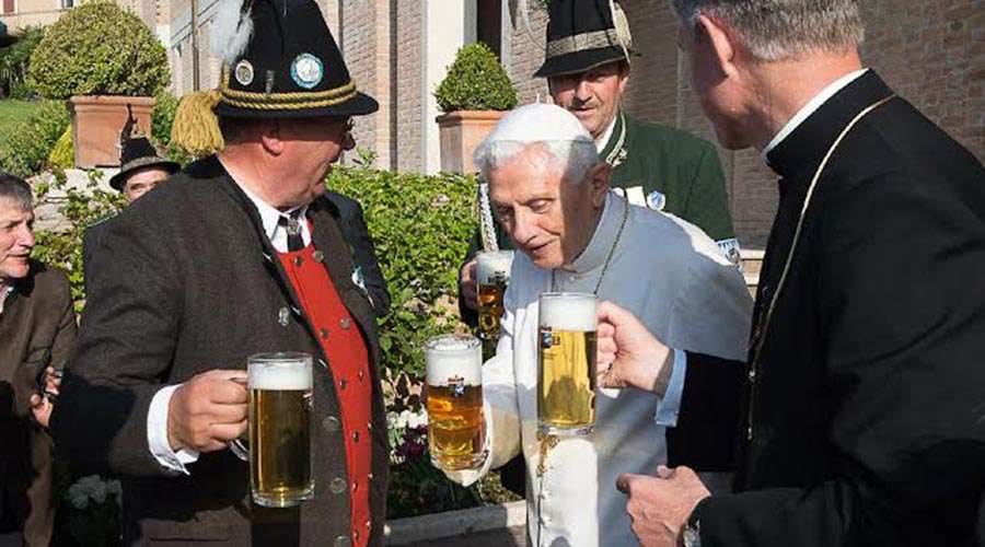 Crean nueva cerveza en honor de Benedicto XVI