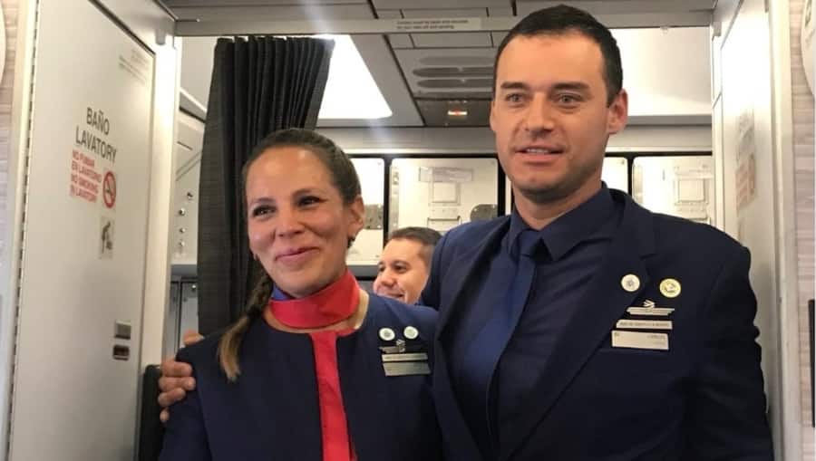 ¡Vaya sorpresa! El Papa Francisco celebra Matrimonio en avión en Chile