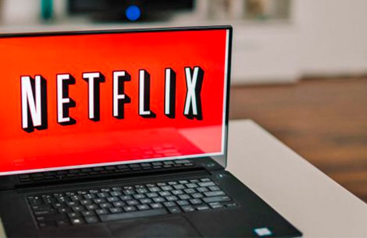 Sacerdote envía carta a Netflix cancelando su suscripción y se hace viral