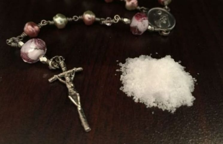 Conoce aquí el olvidado poder espiritual de la Sal Bendita
