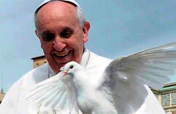 En noviembre el Papa Francisco nos pide rezar por la paz mundial
