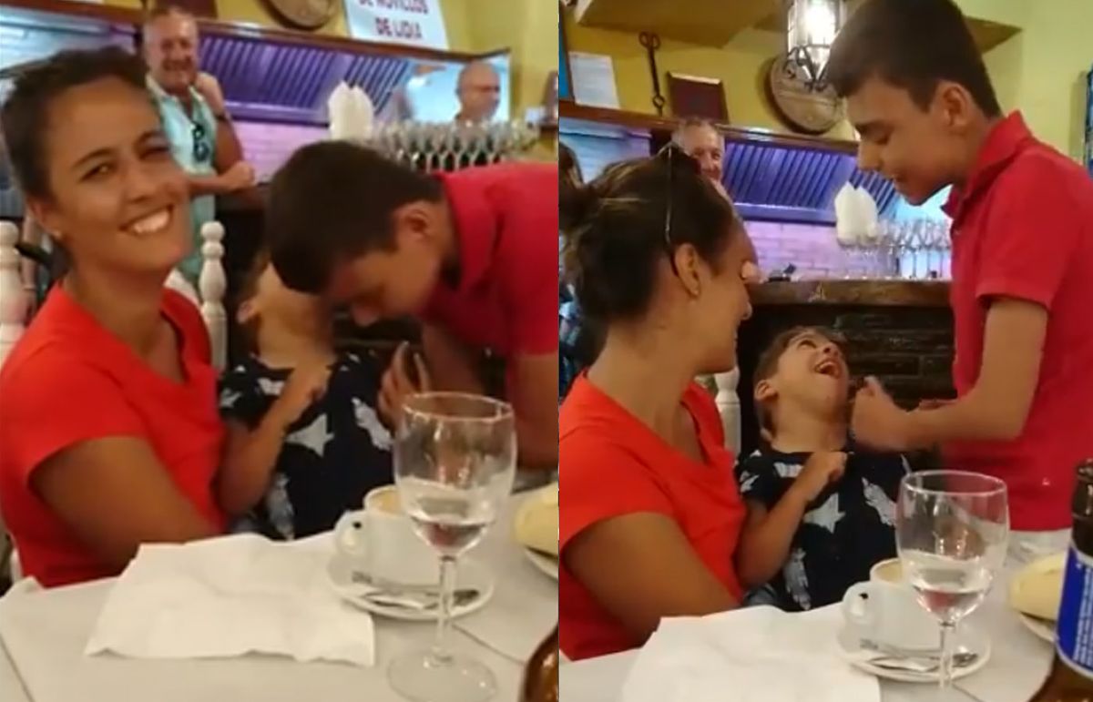 Video Viral: El hermoso canto de Adrián Martín a otro niño con discapacidad