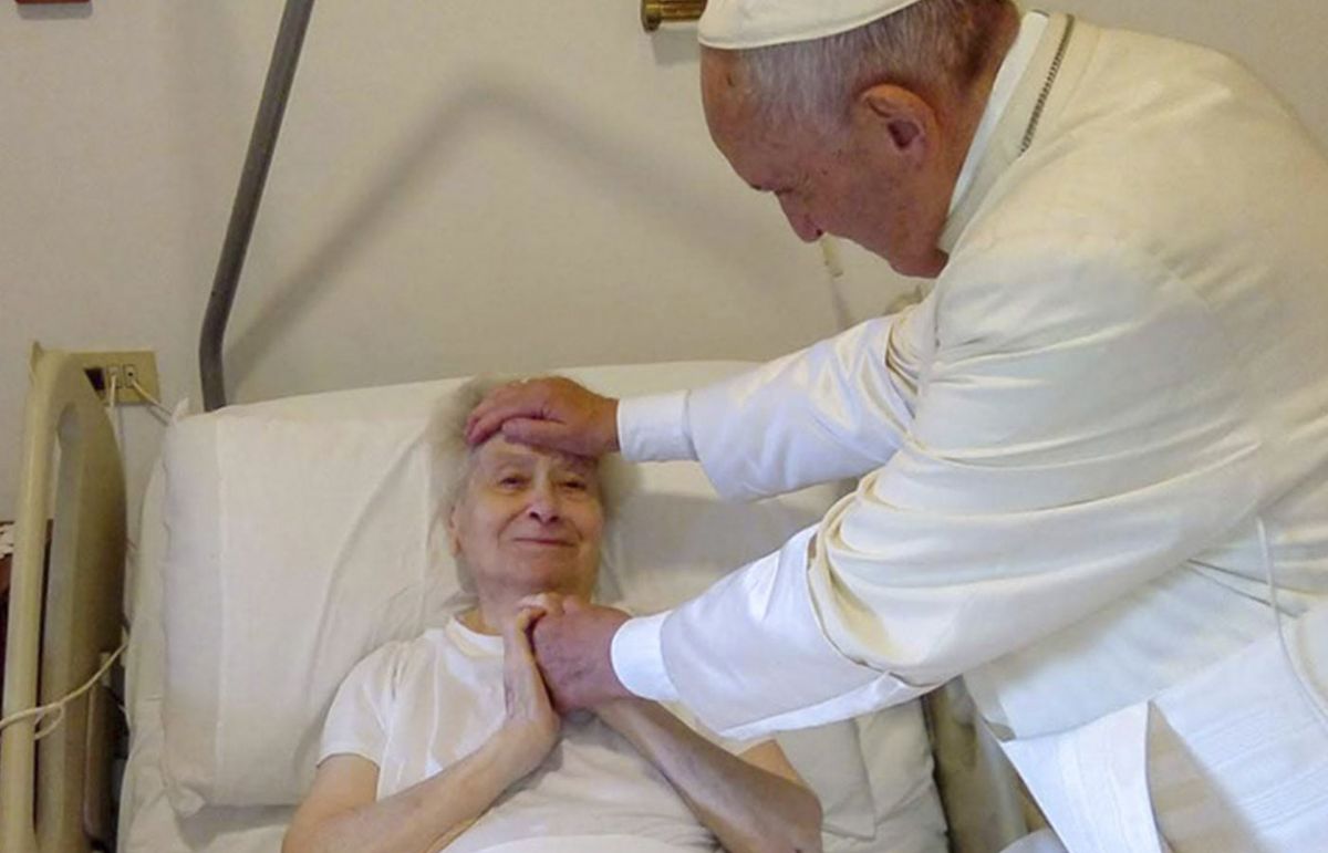 Papa Francisco sorprendió una religiosa amiga suya que se encontraba enferma