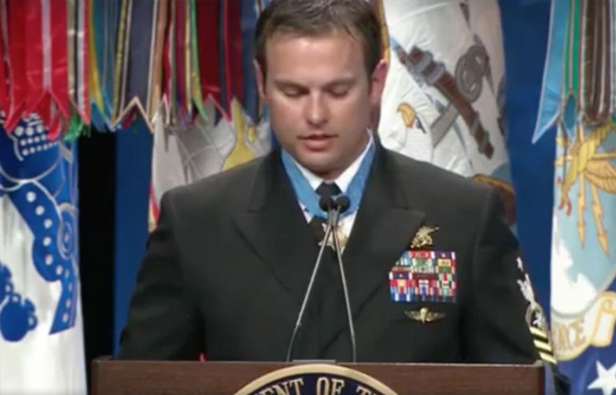 Militar honrado con la Medalla del Honor acredita su logro a la oración de San Miguel Arcángel