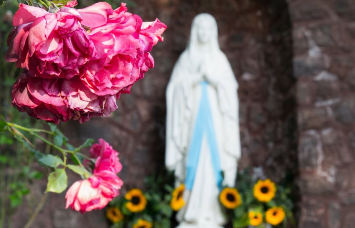 3 oraciones de santos donde se exalta el santísimo nombre de la Virgen María