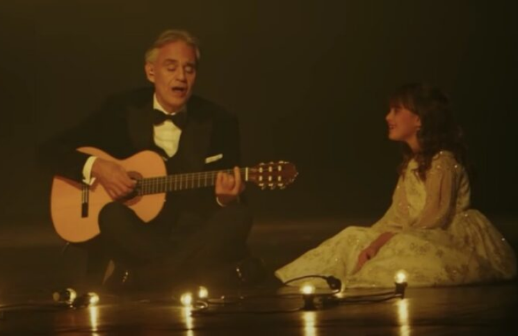 Escucha la hermosa versión de 'Hallelujah' que Andrea Bocelli grabó con su hija para Navidad