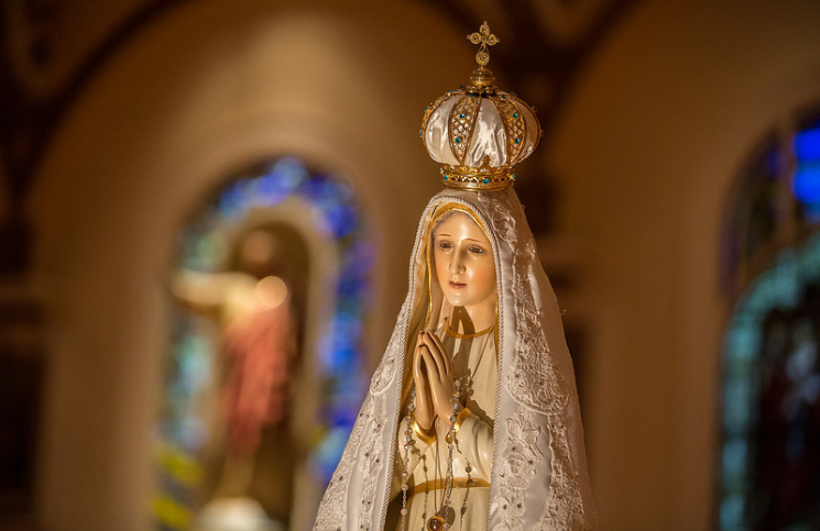 Sexto día de la Novena a la Virgen de Fátima