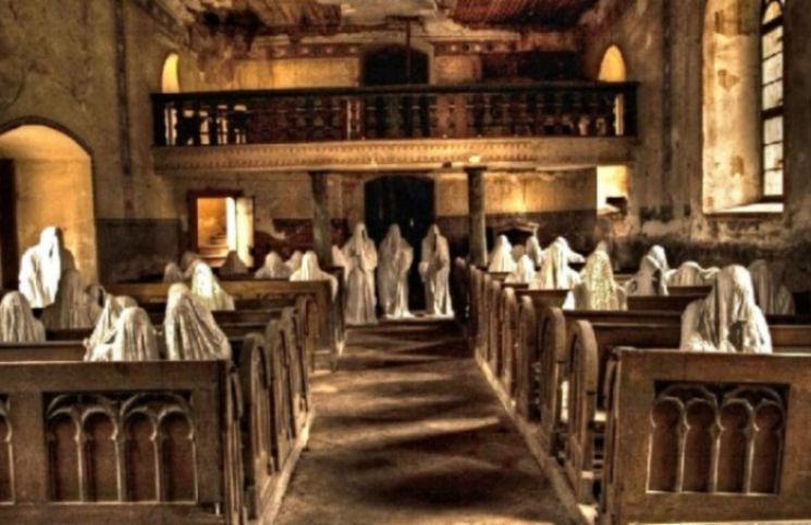 Especialista católico explica qué son los fantasmas y advierte de su peligro