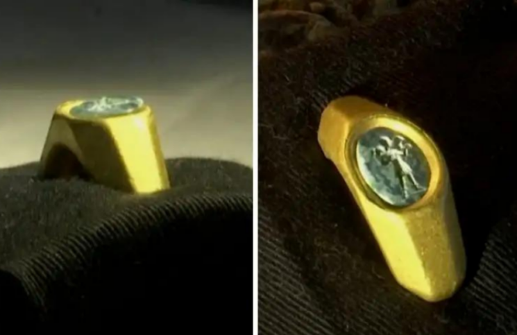 Encuentran un anillo de 1.700 años  con la imagen de Jesús el Buen Pastor