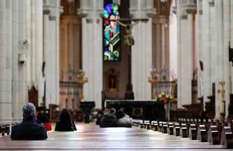 “No voy a Misa pero soy más católico que los católicos”, ¿qué tan cierto es?